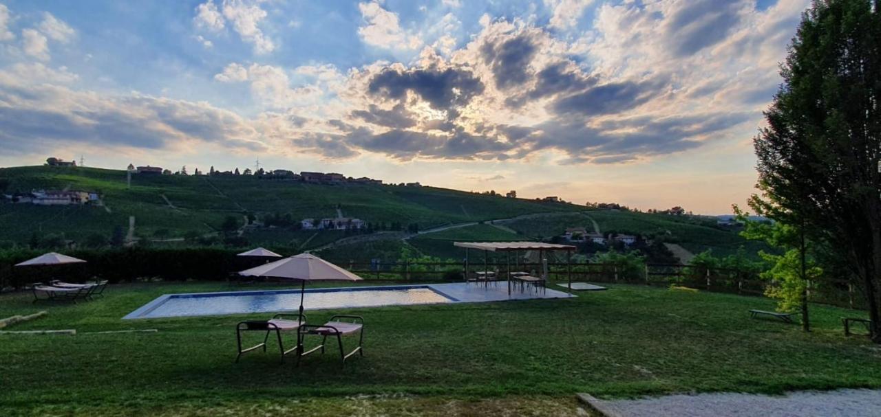 B&B Cascina Gaione Via Gallina,18B 12052 Neive Cn Екстериор снимка