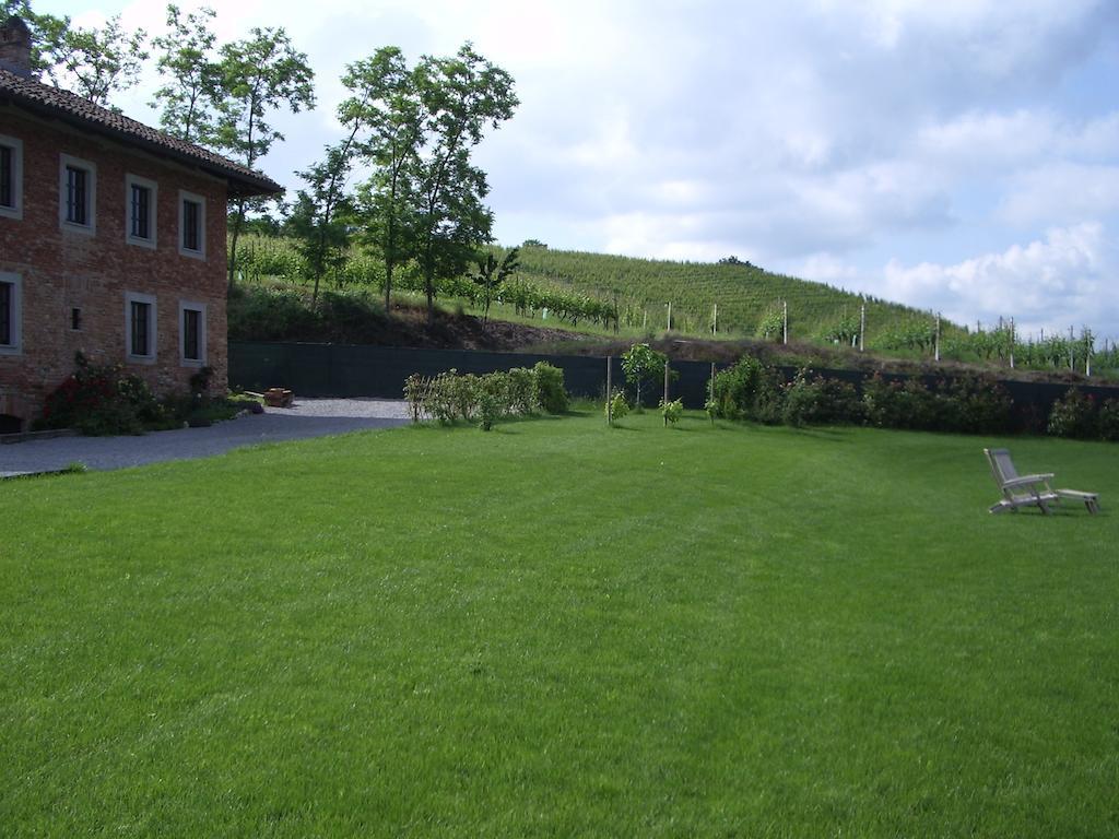 B&B Cascina Gaione Via Gallina,18B 12052 Neive Cn Екстериор снимка