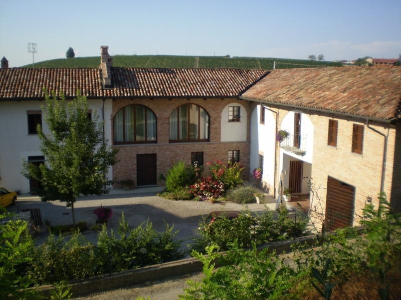 B&B Cascina Gaione Via Gallina,18B 12052 Neive Cn Екстериор снимка